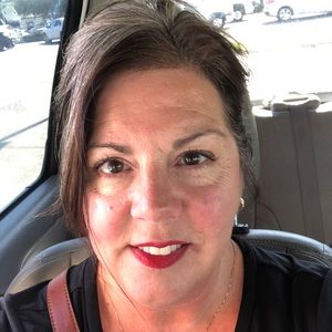 Meet your Posher, Angie